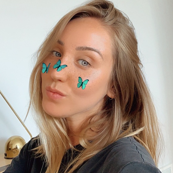 Meet your Posher, Leah - Picture 1 of 1